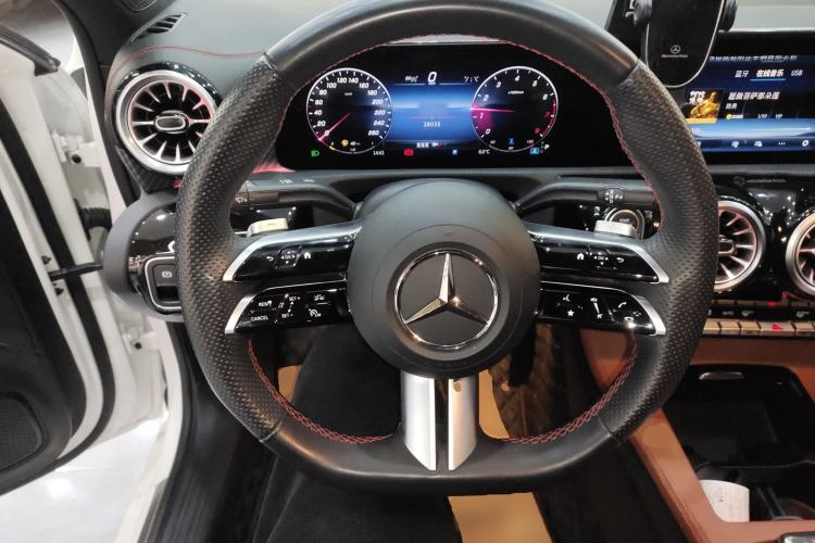 Used Mercedes-Benz A-Class 2023 A 200 L Fashion Model Steering Wheel