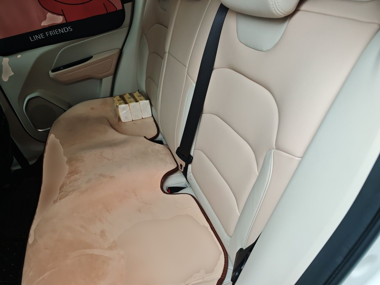 Geely Auto icon 2023 1.5TD Chocolate Smoothie Edition — снимка 17