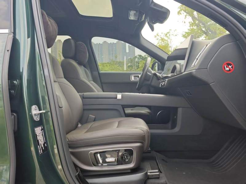 Used Li Auto L8 2023 Max model — 25