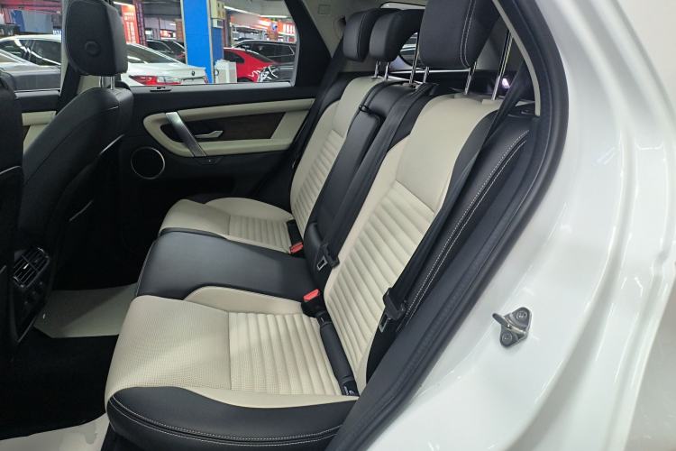 Used Land Rover Discovery Sport New Energy 2022 Facelifted P300e Plug-in Hybrid Electric Version Left Rear Seat
