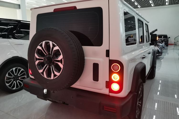 Used 212 T01 2025 Model 2.0T Diesel
