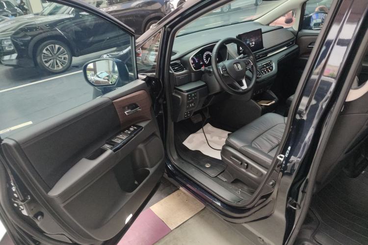 Used Honda Odyssey 2022 2.0L eHEV Sharp Enjoyment Edition Driver Seat