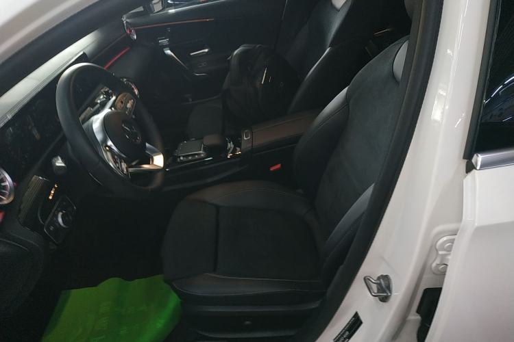 Used Mercedes-Benz A-Class 2022 Revised Version A 200 L Sport Sedan Fashionable Style Left Front Seat