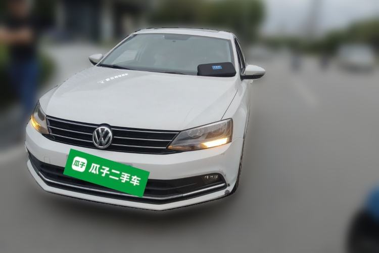 Used Volkswagen Sagitar 2017 230TSI Automatic Comfort Version