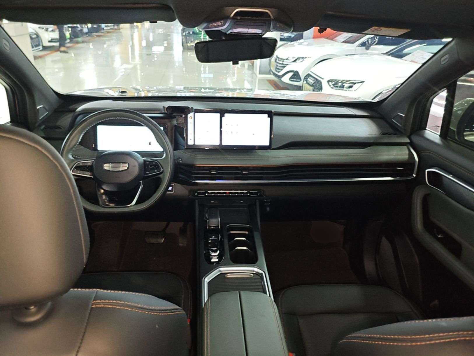 Geely Auto Haoyue L 2023 2.0T DCT Prestige Edition — снимка 12
