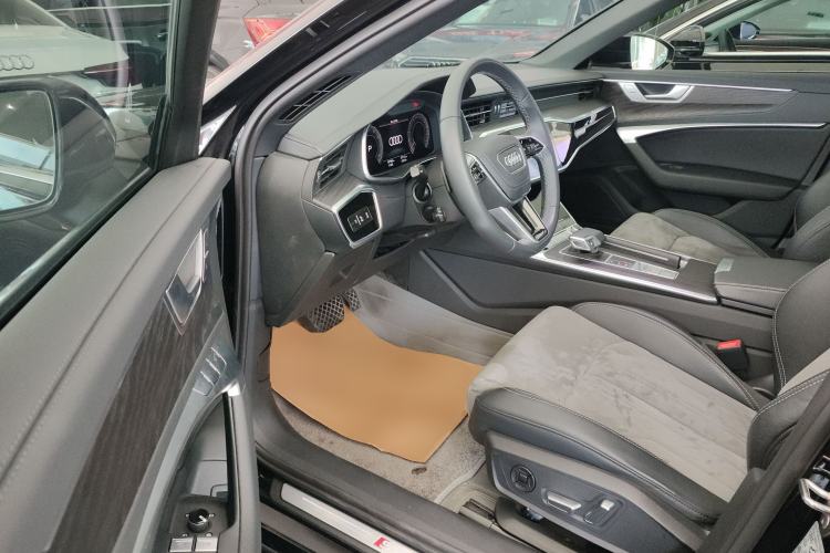 Used Audi A6L 2024 45 TFSI quattro Prestige Dynamic Edition
