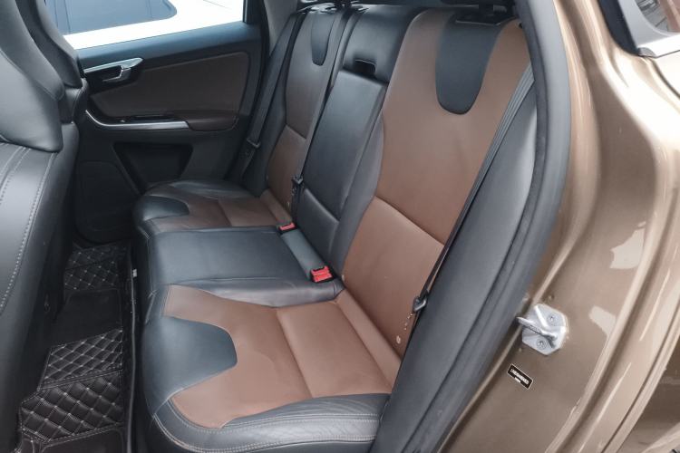 Used Volvo XC60 2017 T5 AWD Smart Drive Edition Left Rear Seat