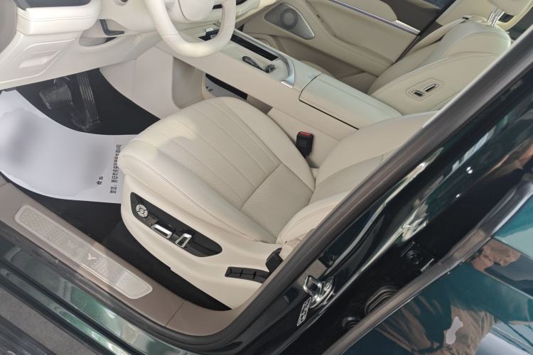 Used Wey Lanshan 2025 Four-Wheel Drive Max