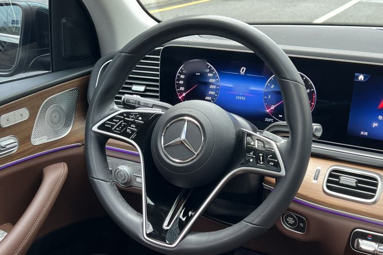 Used Mercedes-Benz GLE 2024 GLE 450 4MATIC Stylish Model
