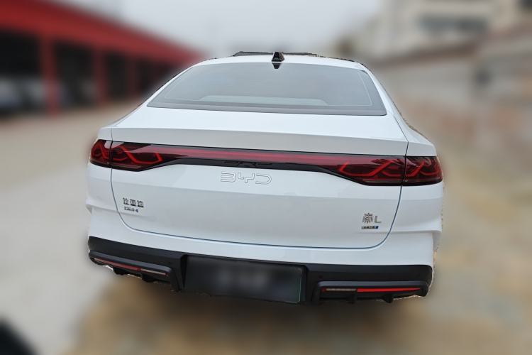 Used BYD Qin L 2025 DM-i Smart Drive 80KM Leading Model
