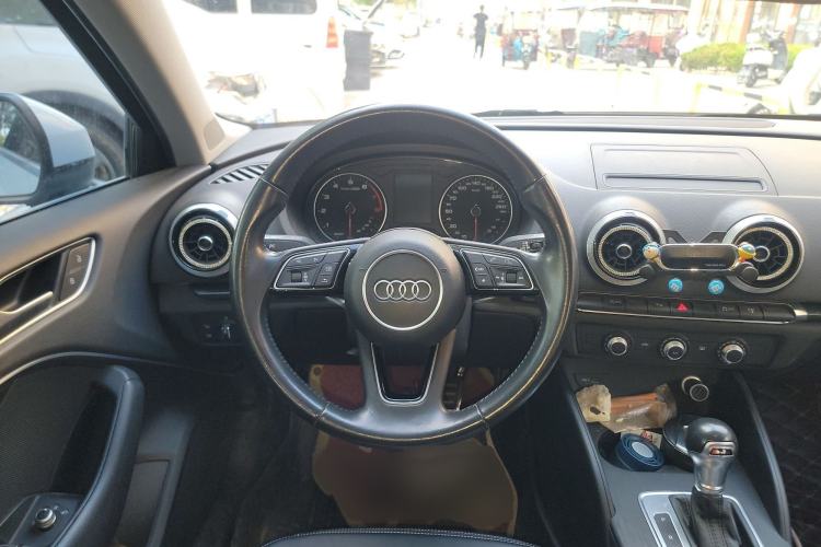 Used Audi A3 2017 Limousine 35 TFSI Fashion Model