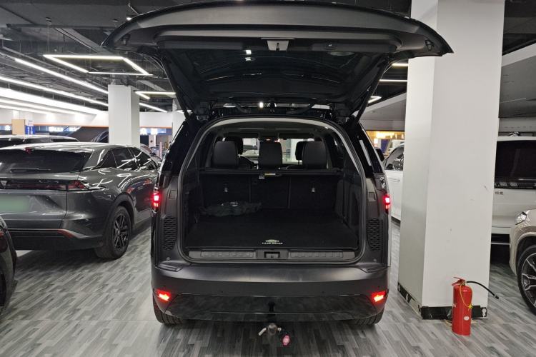 Used Land Rover Discovery 2024 360 PS S