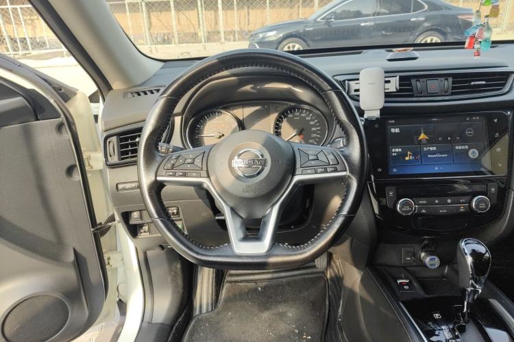 Used Nissan X-Trail 2019 2.0L CVT Smart Connect Comfort Edition 2WD
