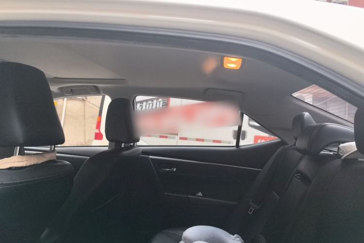 Used Toyota Corolla 2016 Dual-Engine 1.8L E-CVT Elite Edition Headliner