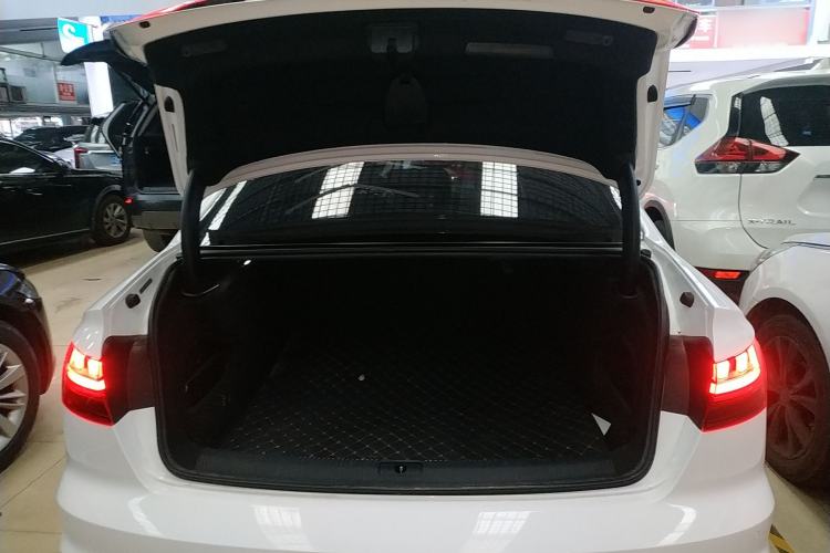 Used Audi A4L 2020 40 TFSI quattro Luxury Dynamic Model
