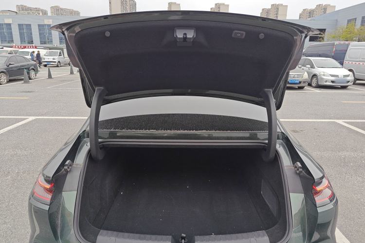 Used Geely Galaxy 8 2025 130km EM-P Starship Edition
