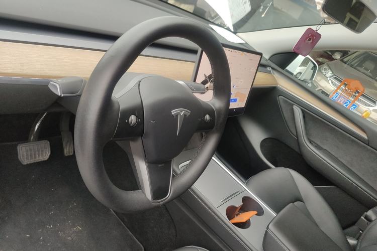 Used Tesla Model Y 2021 Standard Range Rear-Wheel Drive Version