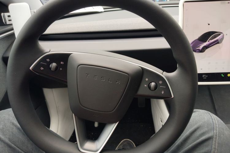 Used Tesla Model 3 2023 Rear-Wheel-Drive Version Steering Wheel