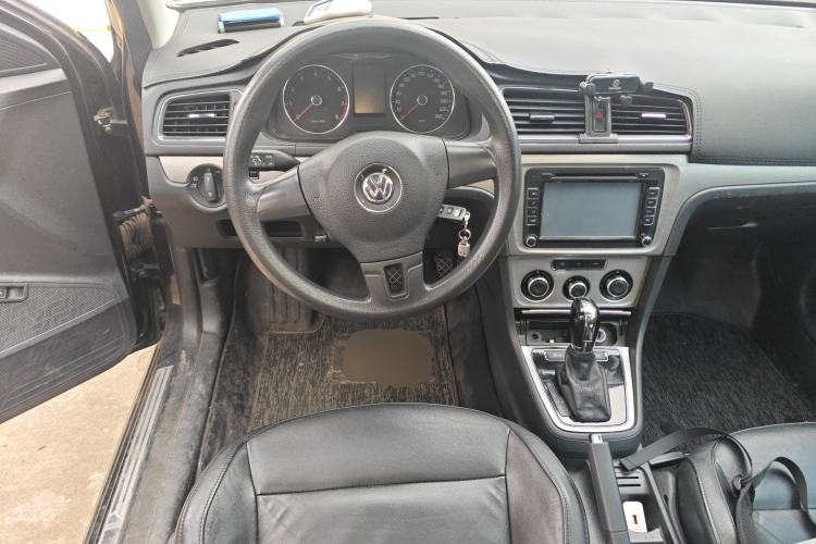 Used Volkswagen Lavida 2013 Restyled Classic 1.6L Automatic Comfort Edition Steering Wheel