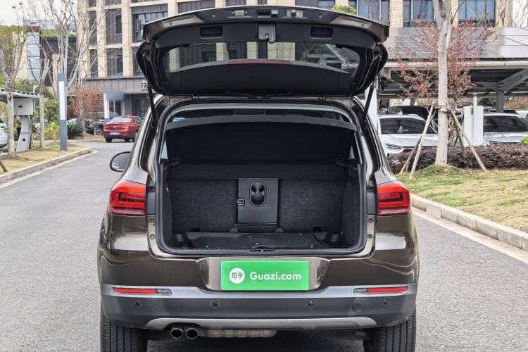 Used Volkswagen Tiguan 2015 1.8TSI Automatic Two-Wheel Drive Luxury Model Trunk