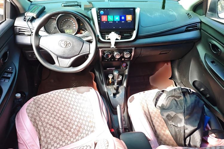 Used Toyota YARiS L Zhi Xiang 2021 1.5L CVT Leading Edition Center Console