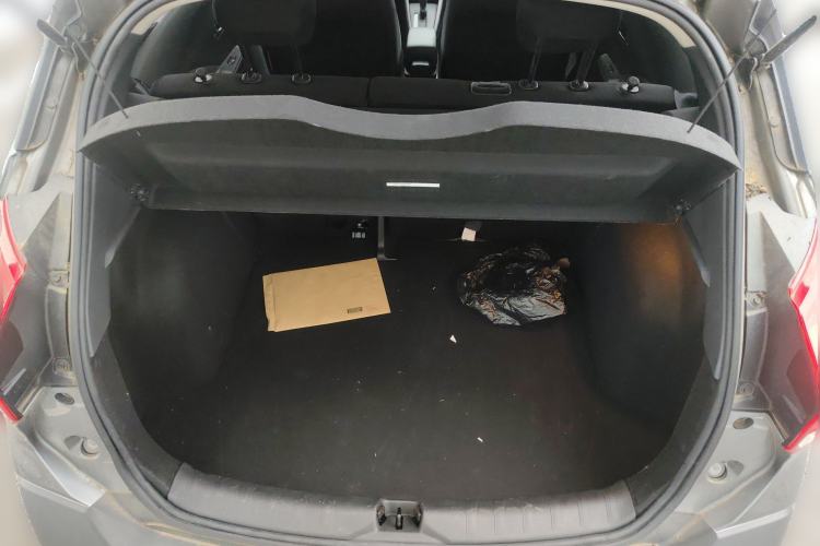 Used Nissan Kicks 2021 1.5L XL CVT Cool Enjoyment Edition Trunk