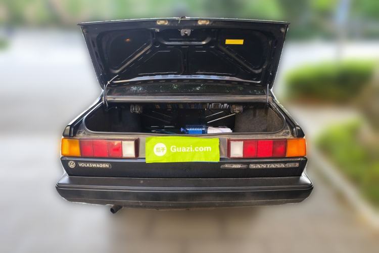 Used Volkswagen Santana  Trunk