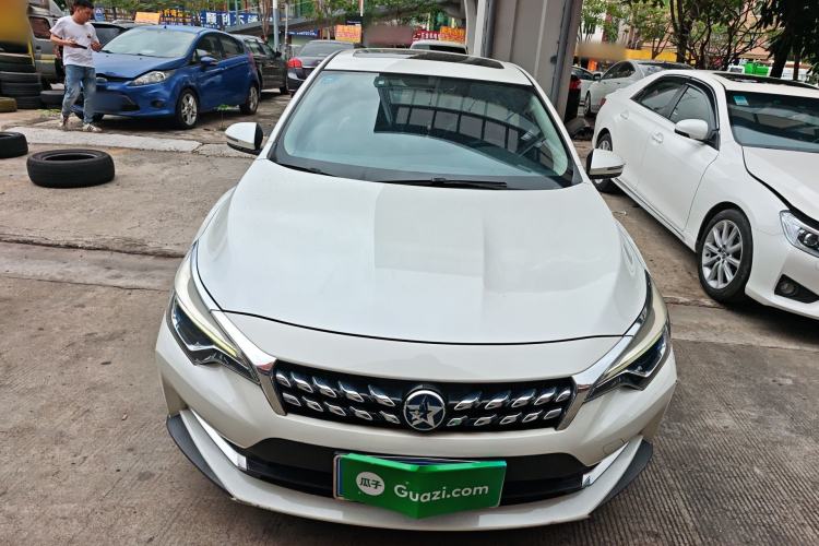 Used Venucia D60 2019 100 000 Honor 1.6L XL CVT Chenku Edition China VI Standard
