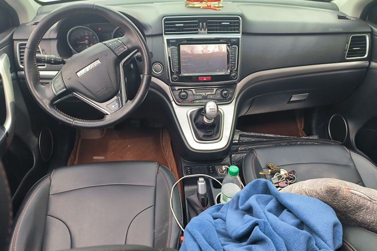 Used Haval H6 2017 Blue Label Sport Edition 1.5T Manual Two-Wheel Drive Elite Model Center Console