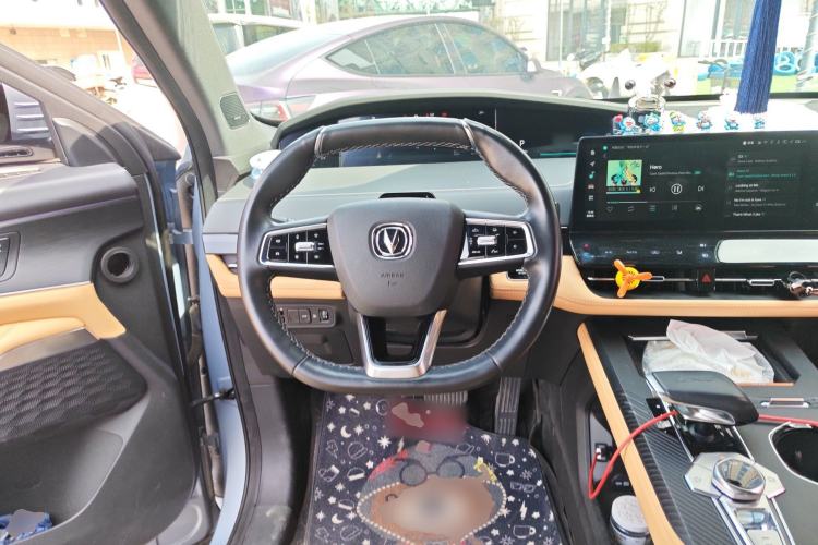 Used CHANGAN UNI-K 2021 2.0T All-Wheel Drive Prestige Version Steering Wheel