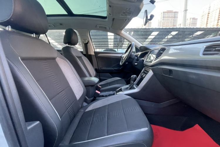 Used Volkswagen T-ROC 2018 230TSI DSG Two-Wheel Drive Advanced Version China V Standard