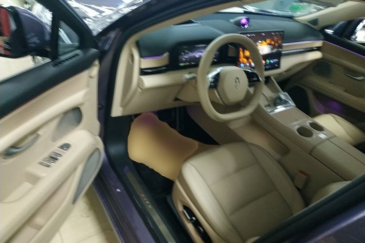 Used Hima AITO M5 2025 Extended-Range Ultra All-Wheel-Drive Version
