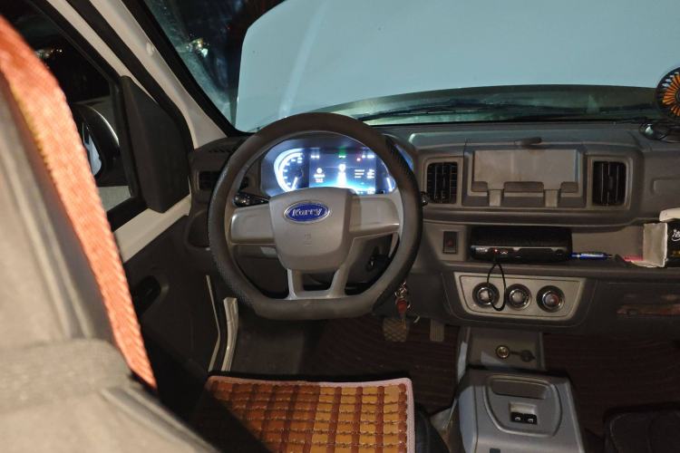 Used Karry Jiangtun E5 2024 268 km Range Open-Window 6-Seater Version
