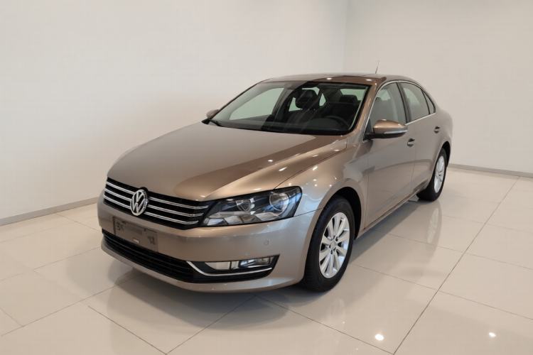 Used Volkswagen Passat 2015 1.8TSI DSG Prestige Edition Front Left 45 Deg