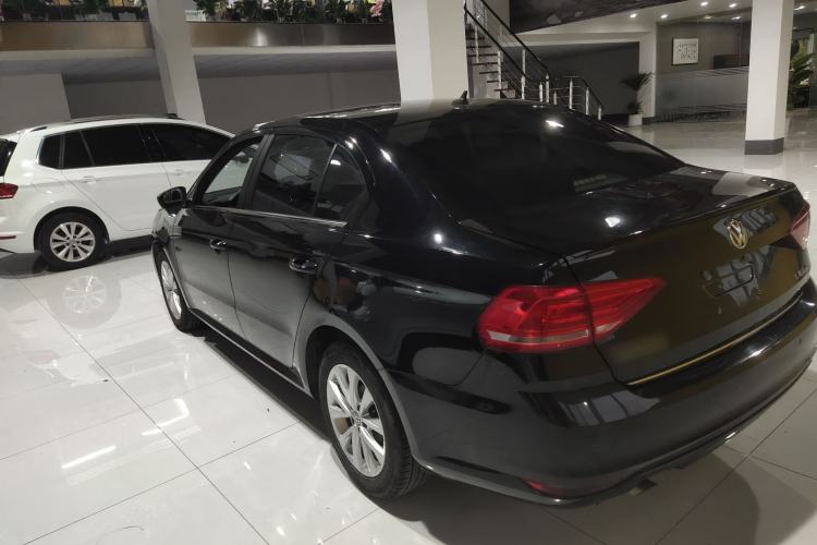 Used Volkswagen Lavida 2015 1.6L Automatic Comfort Edition Exterior 2