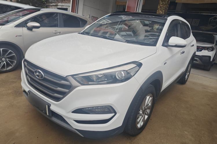 Used Hyundai Tucson 2018 1.6T Dual-Clutch Two-Wheel Drive 15th Anniversary Special Edition