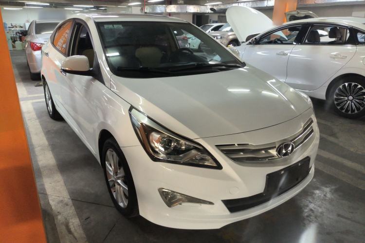 Used Hyundai Verna (older generation) 2014 1.4L Manual Top-Tier Model TOP
