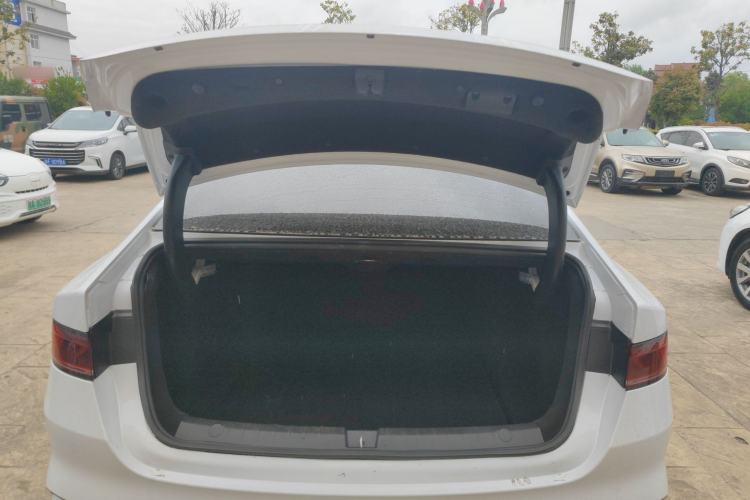 Used BYD Qin PLUS 2021 EV 400KM Luxury Model
