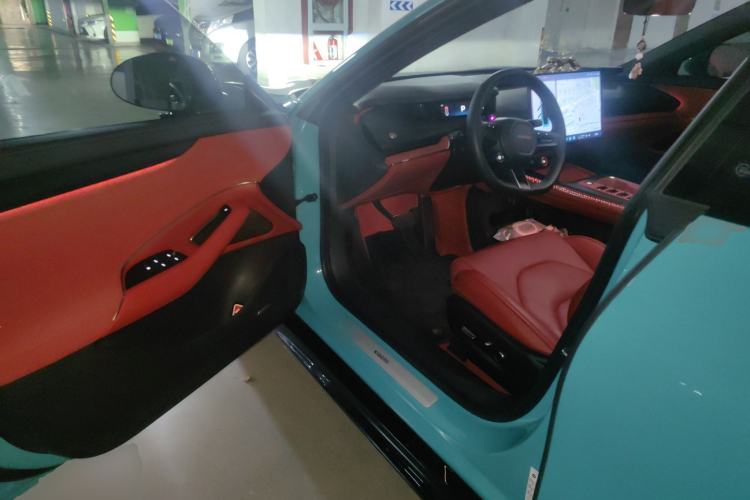 Used Xiaomi Auto SU7 2024 Rear-Drive Ultra-Long Range Advanced Pro-Level Intelligent Driving Version Driver Seat