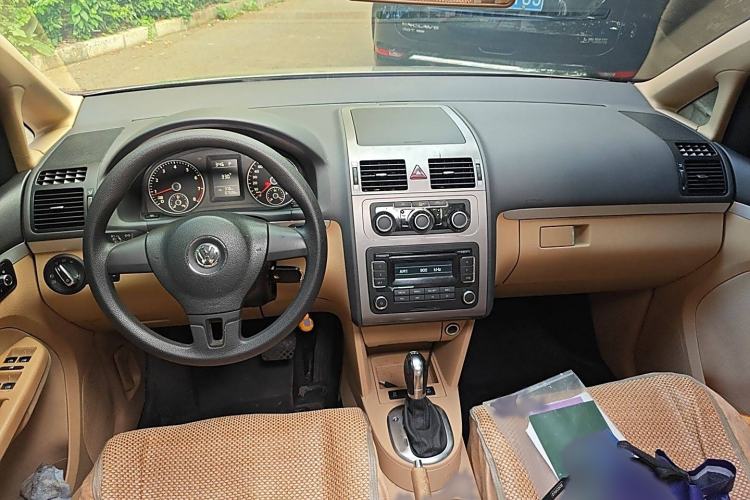 Used Volkswagen Touran 2011 1.4T DSG Zhiya Edition 5 Seats