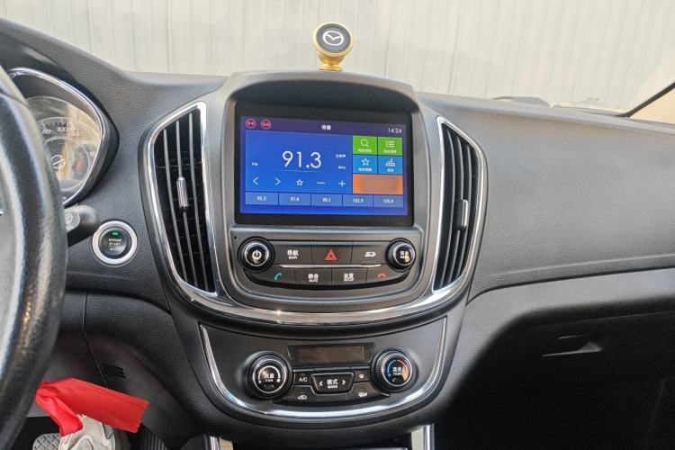 Used Baojun 560 2016 1.8L iAMT Luxury Model