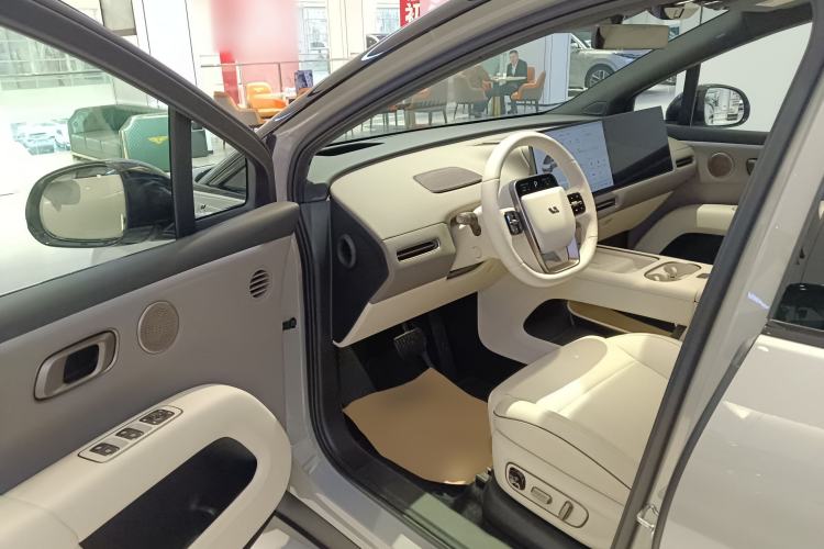 Used Li Auto i6 2025 Model Two-Wheel-Drive Standard Type Driver Seat