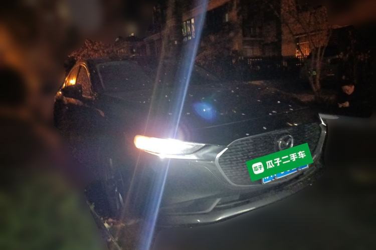 Used Mazda 3 Axela 2021 2.0L Automatic Zhiqing Edition Front Right 45 Deg