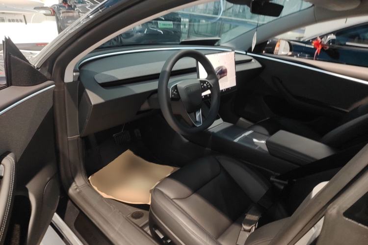 Used Tesla Model 3 2023 Rear-Wheel-Drive Version Left Front Seat