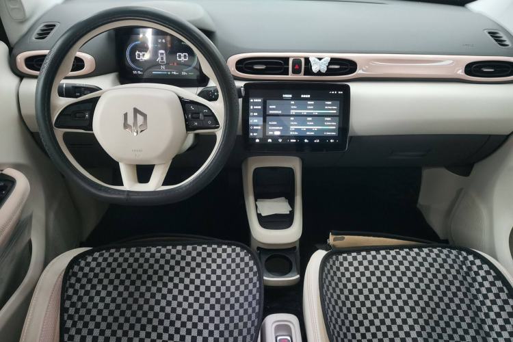 Used Leapmotor T03 2023 310 Lite Edition Center Console