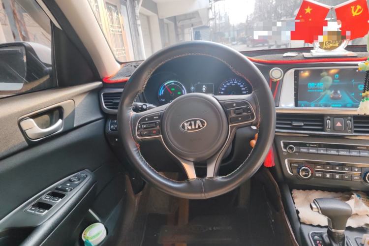 Used Kia K5 New Energy 2018 2.0L Smart Enjoyment Version Steering Wheel