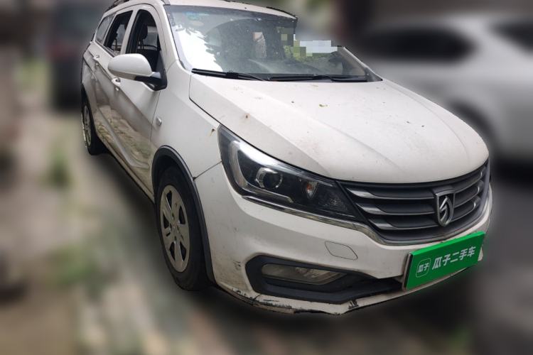 Used Baojun 310W 2017 1.5L Manual Comfort Version China V Front Right 45 Deg