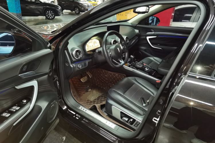 Used Wey VV7 2017 2.0T Flagship Model Driver Seat