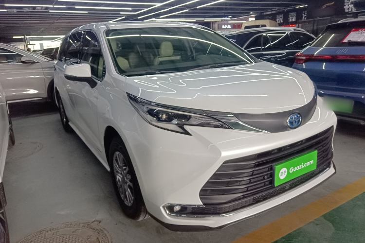 Used Toyota SIENNA 2023 2.5L Hybrid Comfort Edition Exterior 1