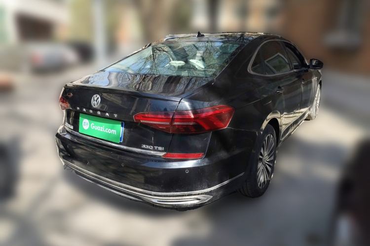 Used Volkswagen Passat 2020 330TSI Luxury Edition China VI
